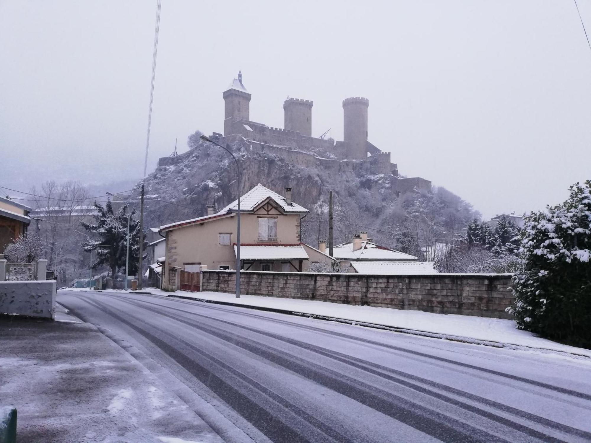 La Note Verte - Parking Gratuit Devant L'Entree Foix Dış mekan fotoğraf